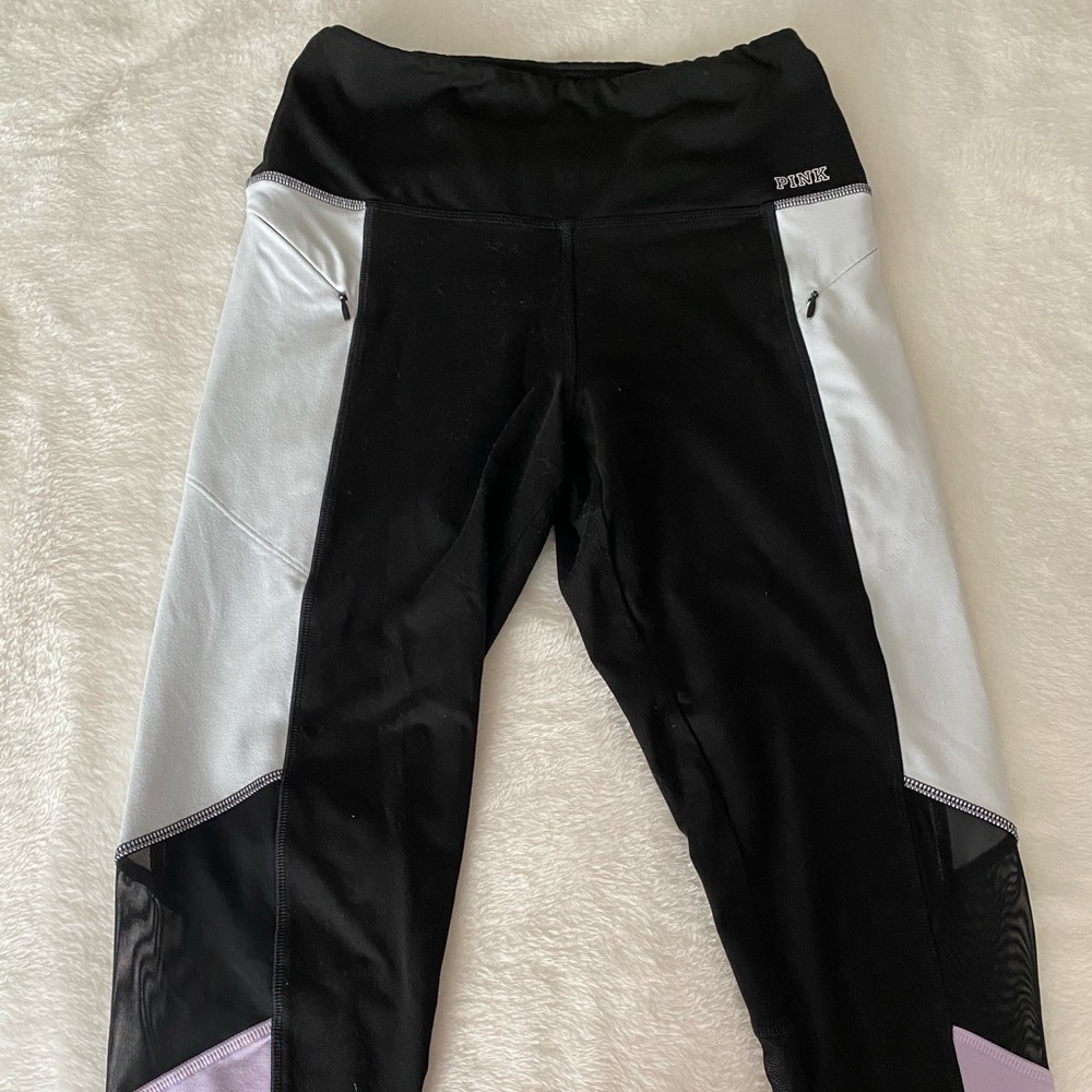 Victoria’s Secret pink ultimate leggings Medium